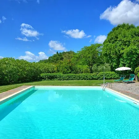 Montecchio Sleeps 2 With Pool 公寓 *