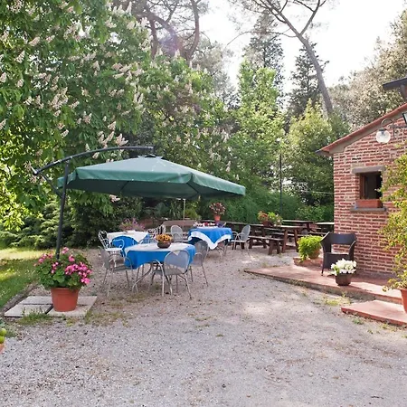 Montecchio Sleeps 2 With Pool 公寓 *